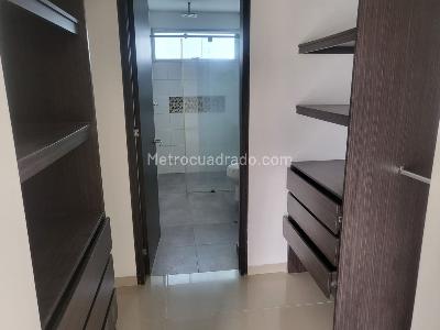 Apartamento de 3 alcobas en venta en Condominio La Carolina, Ibagué, 136 m² · foto 16 de 20