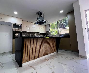 Casa de 5 alcobas en venta en Condominio Los Lagos, Ibagué, 295 m² · foto 5 de 20