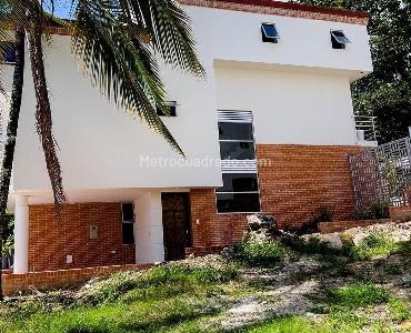 Casa de 5 alcobas en venta en Condominio Los Lagos, Ibagué, 295 m² · foto 7 de 20