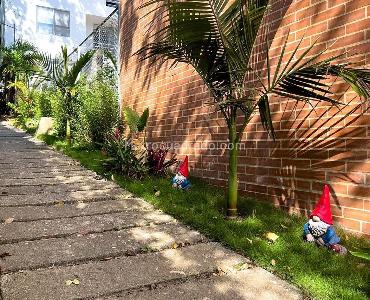 Casa de 5 alcobas en venta en Condominio Los Lagos, Ibagué, 295 m² · foto 11 de 20