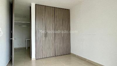 Apartamento de 3 alcobas en venta en La Florida Detras De Makro, Ibagué, 104 m² · foto 7 de 12