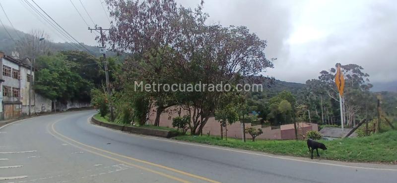 Lote en Venta, El Saladito, Cali - Más