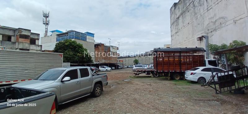 Lote en Venta, Panamericano, Cali - Más