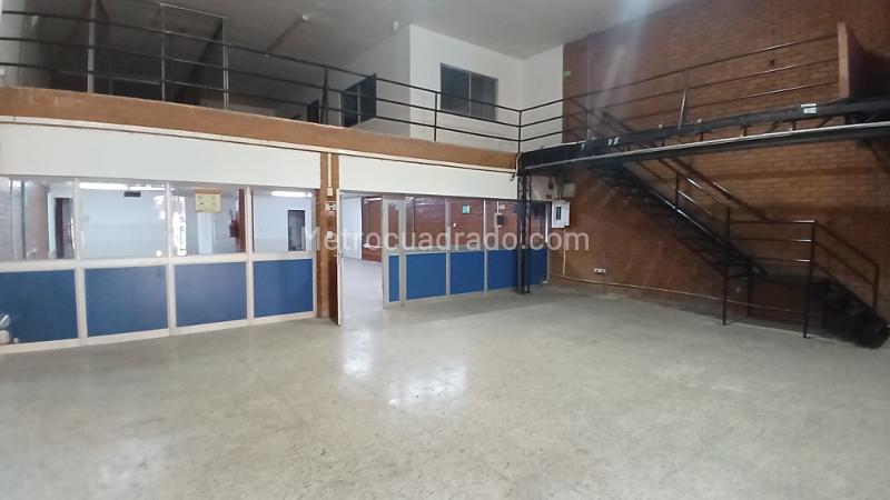 Bodega en Arriendo, San Nicolas, Cali - Más