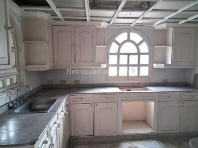 Casa de 5 alcobas en venta en Prados Del Norte, Cali, 407 m² · foto 8 de 13