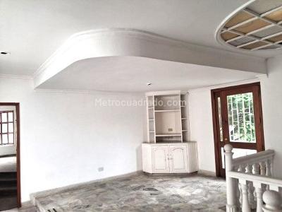 Casa de 5 alcobas en venta en Prados Del Norte, Cali, 407 m² · foto 4 de 13