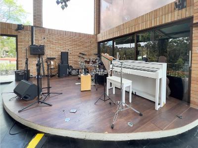 Casa de 3 alcobas en venta en El Poblado, Medellín, 385 m² · foto 12 de 20