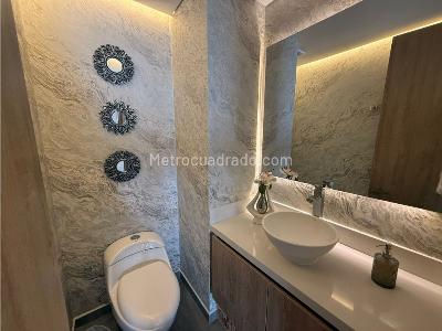Apartamento de 3 alcobas en venta en El Poblado, Medellín, 135 m² · foto 6 de 20