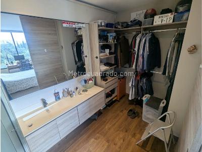 Apartaestudio en venta en El Poblado, Medellín, 62 m² · foto 11 de 20