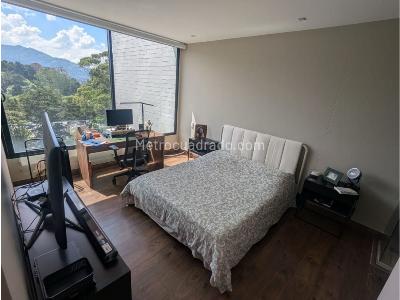 Apartaestudio en venta en El Poblado, Medellín, 62 m² · foto 15 de 20