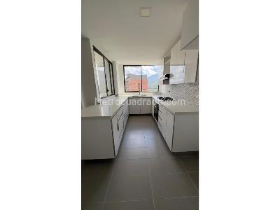 Apartamento de 3 alcobas en venta en Envigado Loma De Las Brujas, Medellín, 126 m² · foto 3 de 20