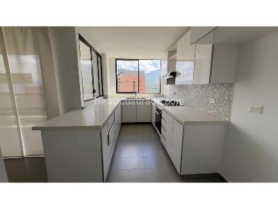 Apartamento de 3 alcobas en venta en Envigado Loma De Las Brujas, Medellín, 126 m² · foto 4 de 20