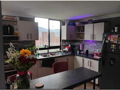 Apartamento de 4 alcobas en venta en El Poblado, Medellín, 125 m² · foto 2 de 12