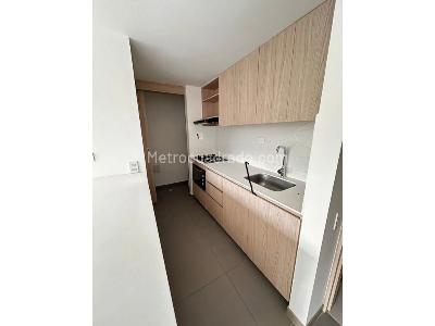 Apartamento en venta en Guayabal, Medellín · foto 3 de 14