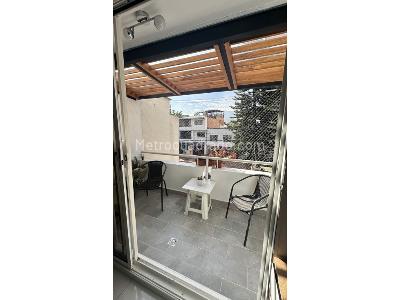 Apartamento de 2 alcobas en venta en Laureles, Medellín, 87 m² · foto 4 de 6