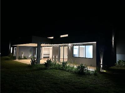 Casa de 3 alcobas en venta en El Retiro, Medellín, 375 m² · foto 3 de 7