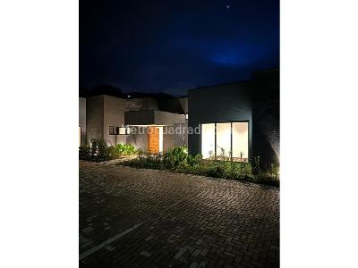 Casa de 3 alcobas en venta en El Retiro, Medellín, 375 m² · foto 5 de 7