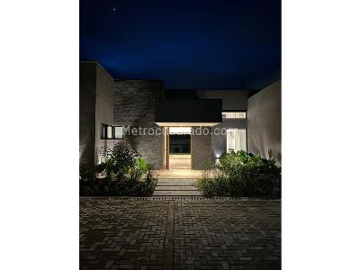 Casa de 3 alcobas en venta en El Retiro, Medellín, 375 m² · foto 7 de 7