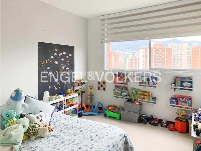 Apartamento de 3 alcobas en venta en El Poblado, Medellín, 108 m² · foto 12 de 12