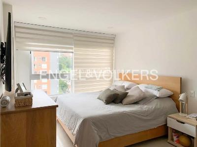 Apartamento de 3 alcobas en venta en El Poblado, Medellín, 108 m² · foto 3 de 12