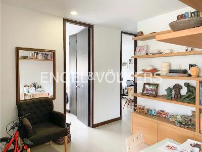 Apartamento de 3 alcobas en venta en El Poblado, Medellín, 108 m² · foto 9 de 12
