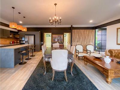 Casa de 3 alcobas en venta en Las Palmas, Medellín, 375 m² · foto 4 de 15