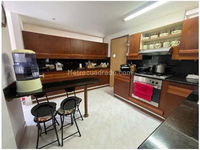 Casa de 4 alcobas en venta en San Lucas Medellin, Medellín, 271 m² · foto 4 de 17