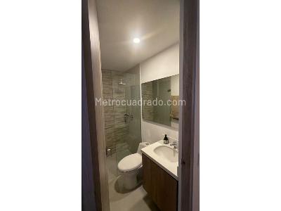 Apartamento de 3 alcobas en venta en El Poblado, Medellín, 121 m² · foto 7 de 9