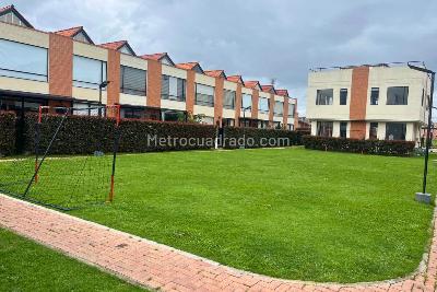 Casa de 3 alcobas en venta en Condominio Residencial Frutales, Chía, 163 m² · foto 18 de 20