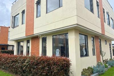 Casa de 3 alcobas en venta en Condominio Residencial Frutales, Chía, 163 m² · foto 19 de 20