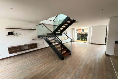 Casa de 3 alcobas en venta en Condominio Residencial Frutales, Chía, 163 m² · foto 2 de 20