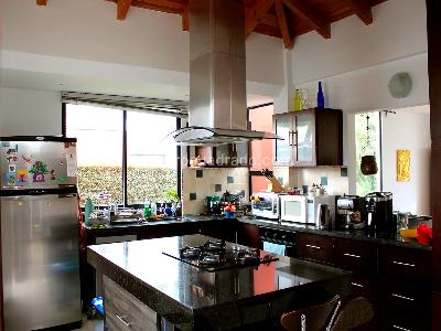 Casa de 4 alcobas en venta en Vereda Fonqueta, Chía, 265 m² · foto 3 de 20