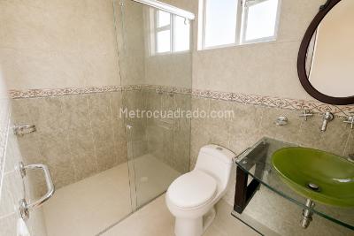 Casa de 4 alcobas en venta en Bojaca, Chía, 219 m² · foto 15 de 18