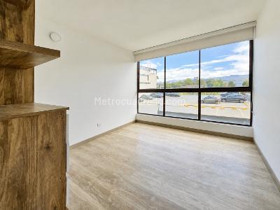 Apartamento de 3 alcobas en venta en Buena Suerte, Cajicá, 77 m² · foto 2 de 19