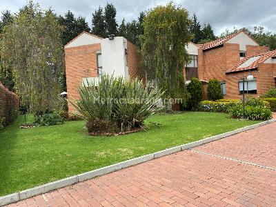 Casa de 4 alcobas en venta en Guaymaral, Bogotá, 496 m² · foto 3 de 20