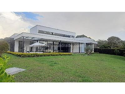 Casa de 4 alcobas en venta en Carmen Viboral, Rionegro · foto 3 de 20