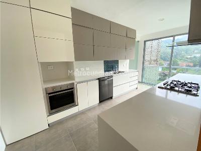 Apartamento de 3 alcobas en venta en Poblado Balsos Alto, Medellín, 320 m² · foto 19 de 20