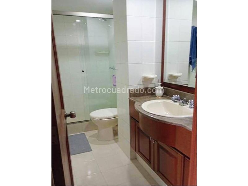 Piso – Medellín, Patio Bonito, El Poblado - Más