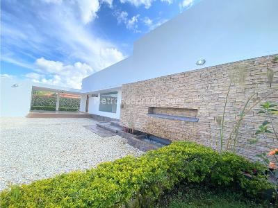 Casa de 4 alcobas en venta en Rionegro Llanogrande, Rionegro, 350 m² · foto 6 de 20