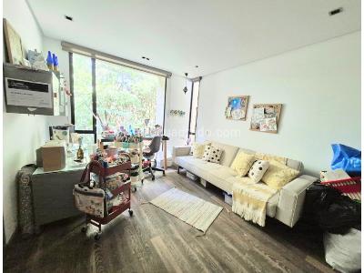 Casa de 4 alcobas en venta en Poblado / Envigado, Medellín, 1547 m² · foto 19 de 20