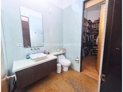 Casa de 4 alcobas en venta en Envigado Loma Del Atravesado, Envigado, 345 m² · foto 16 de 17