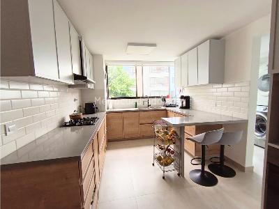 Apartamento de 3 alcobas en venta en Poblado La Tomatera, Medellín, 333 m² · foto 8 de 19