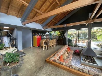 Casa de 4 alcobas en venta en Loma Del Escobero, Envigado · foto 9 de 20
