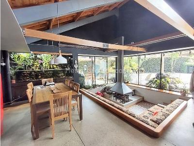 Casa de 4 alcobas en venta en Loma Del Escobero, Envigado · foto 11 de 20