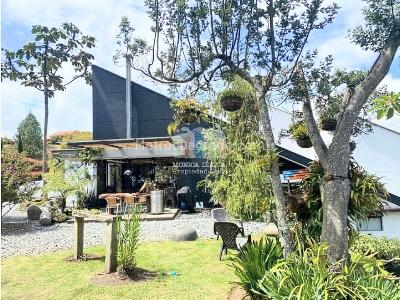 Casa de 4 alcobas en venta en Loma Del Escobero, Envigado · foto 17 de 20