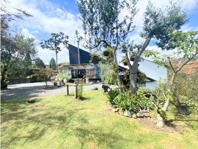 Casa de 4 alcobas en venta en Loma Del Escobero, Envigado · foto 18 de 20