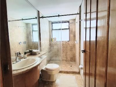 Apartamento de 4 alcobas en venta en Poblado Astorga, Medellín, 249 m² · foto 7 de 17