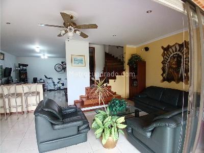Casa de 3 alcobas en venta en Poblado La Calera, Medellín, 500 m² · foto 12 de 20