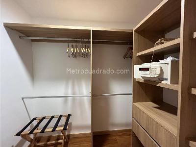 Apartamento en venta en El Poblado El Tesoro, Medellín · foto 17 de 20