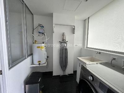 Apartamento en venta en El Poblado El Tesoro, Medellín · foto 20 de 20